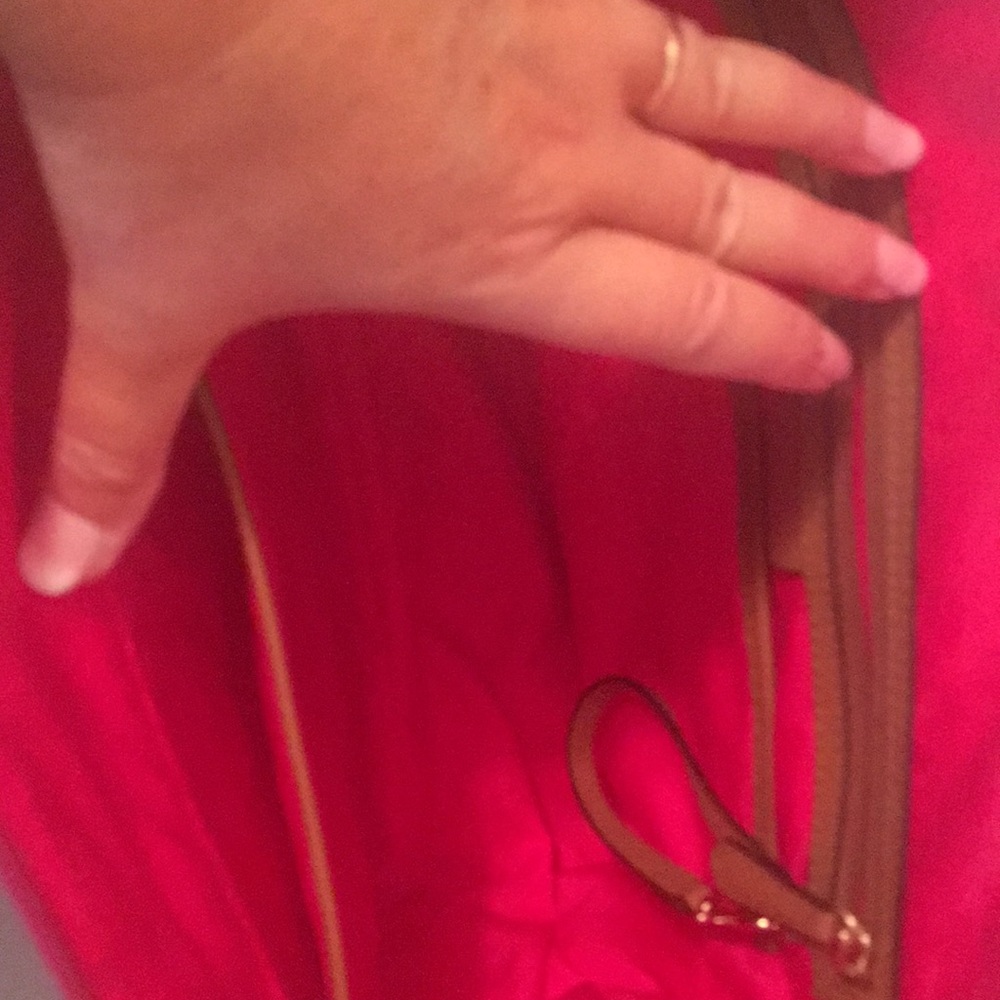 Micheal kors purse this purse is new without tags.